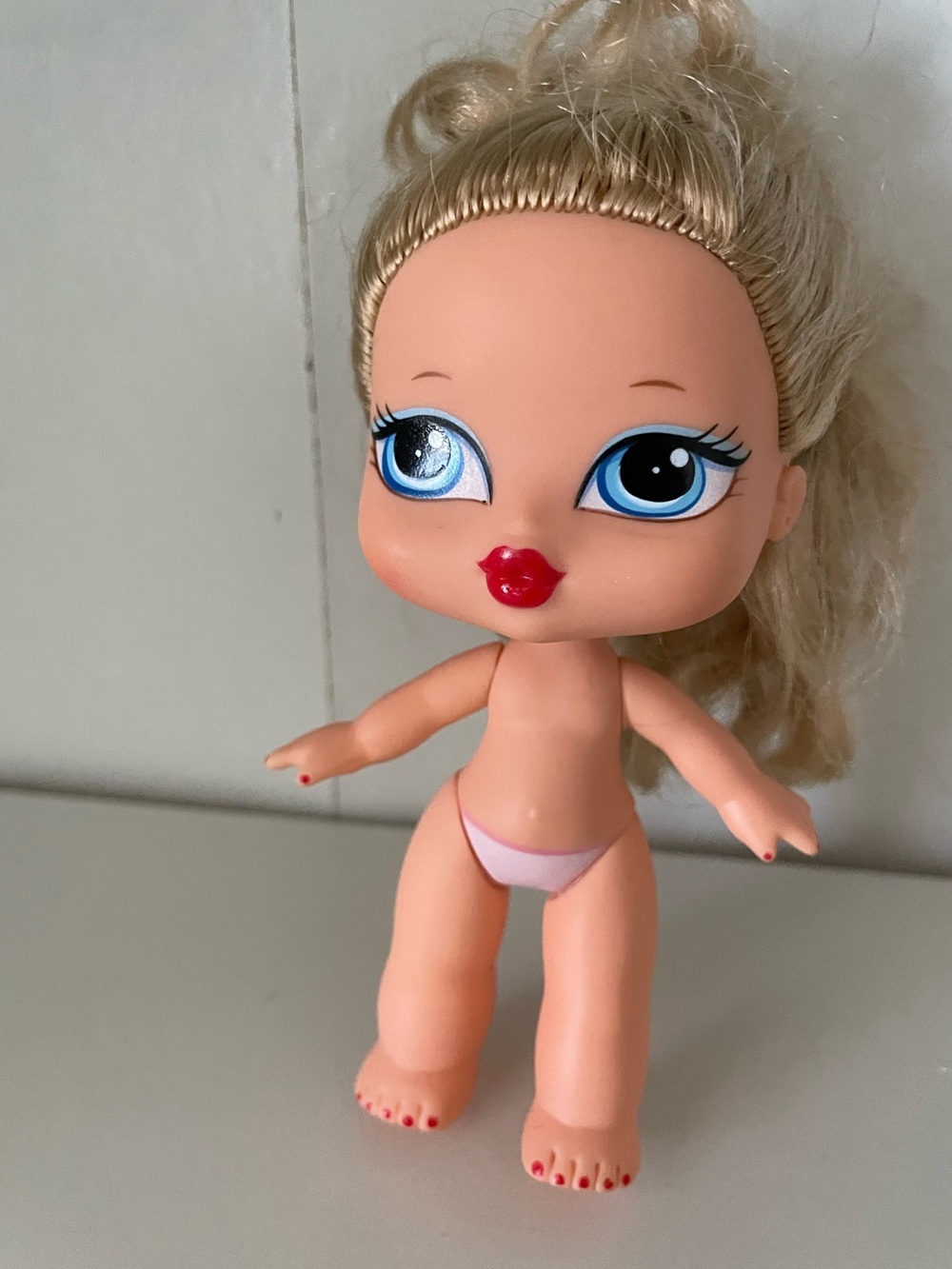 Vintage cloe Bratz bay doll
